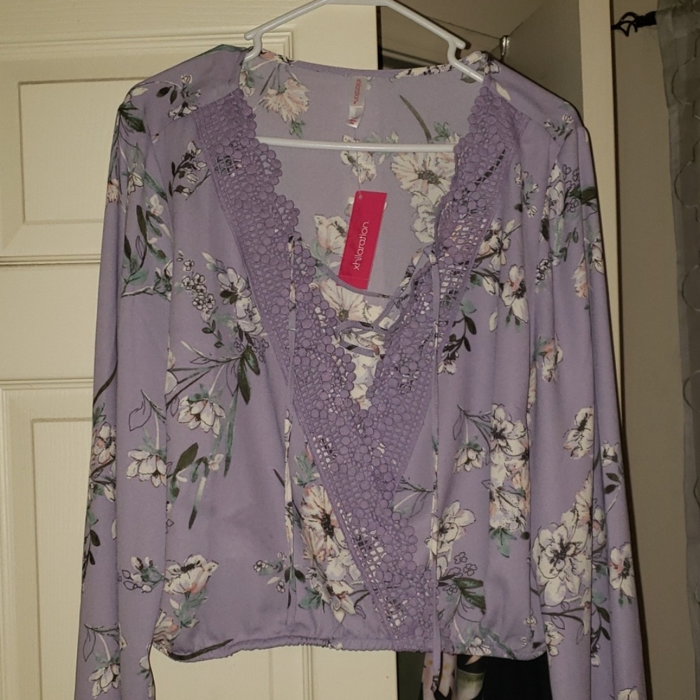Floral boho style blouse